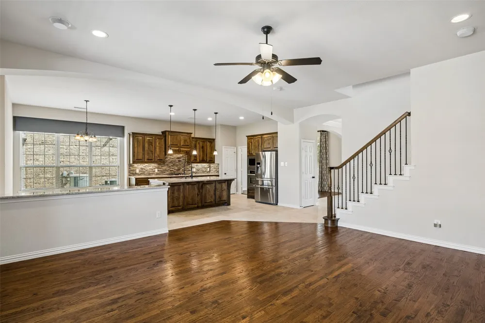 7701 Glenmere Trail Sachse, TX 75048