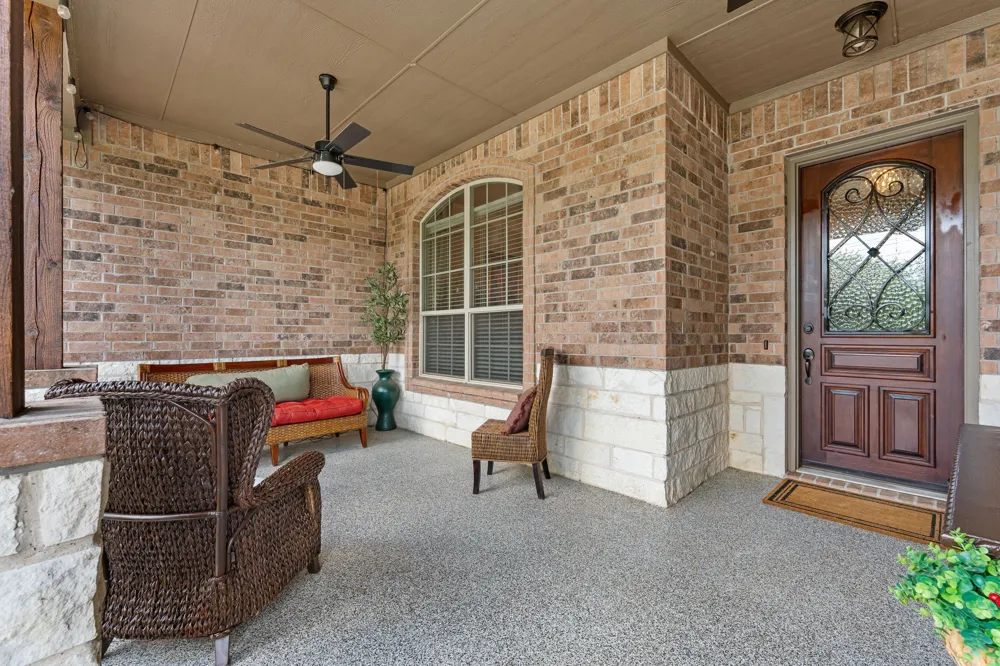 8909 County Road 915 Godley, TX 76044