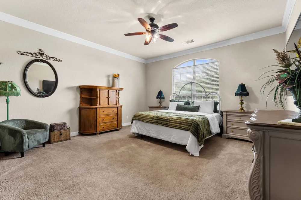 8909 County Road 915 Godley, TX 76044
