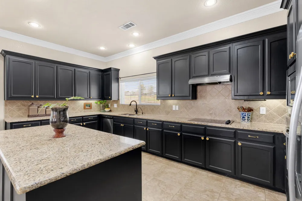 8909 County Road 915 Godley, TX 76044