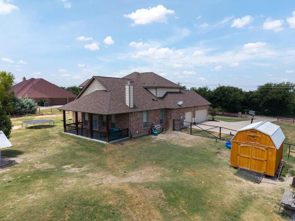 8909 County Road 915 Godley, TX 76044