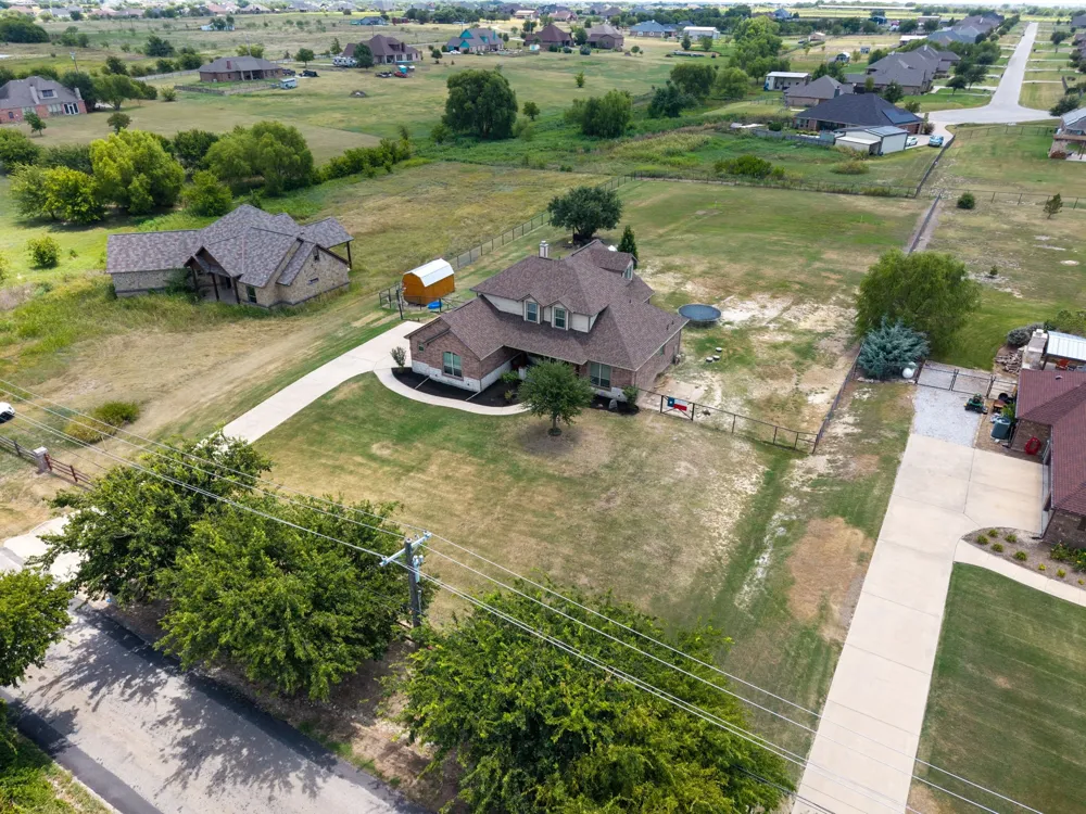 8909 County Road 915 Godley, TX 76044
