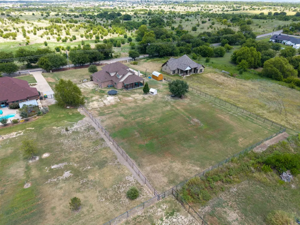 8909 County Road 915 Godley, TX 76044