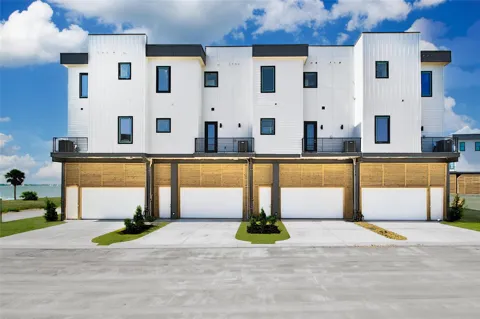 4412 Tucker Lane
