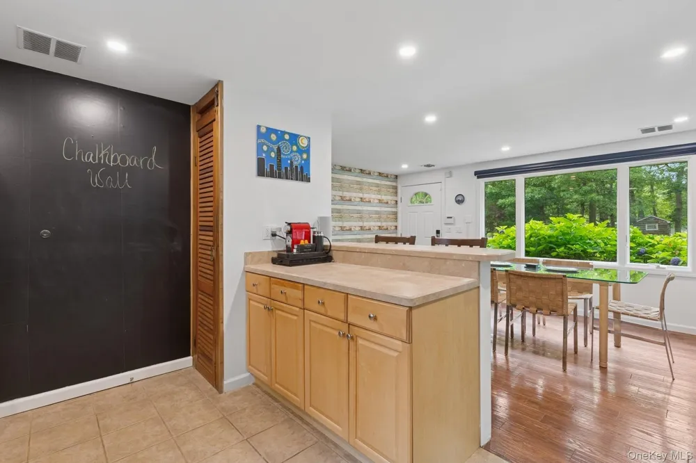 27 Atlantic Avenue Hampton Bays, NY 11946