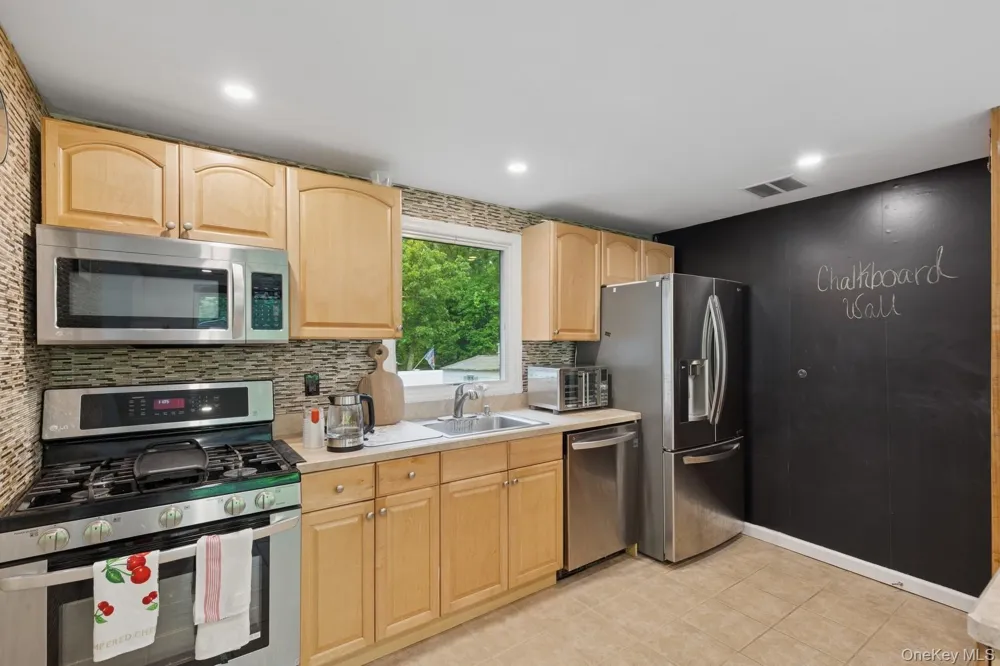 27 Atlantic Avenue Hampton Bays, NY 11946