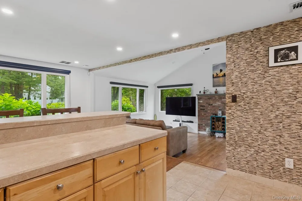 27 Atlantic Avenue Hampton Bays, NY 11946