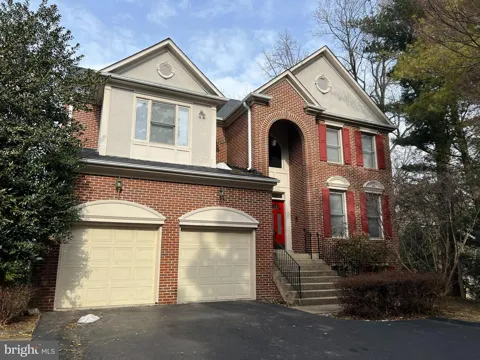 9425 SPRUCE TREE CIRCLE