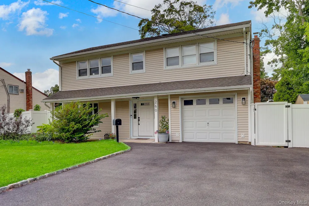 260 W 12th Street Deer Park, NY 11729