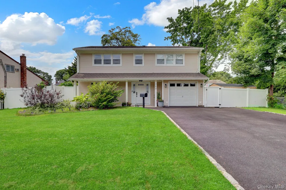 260 W 12th Street Deer Park, NY 11729