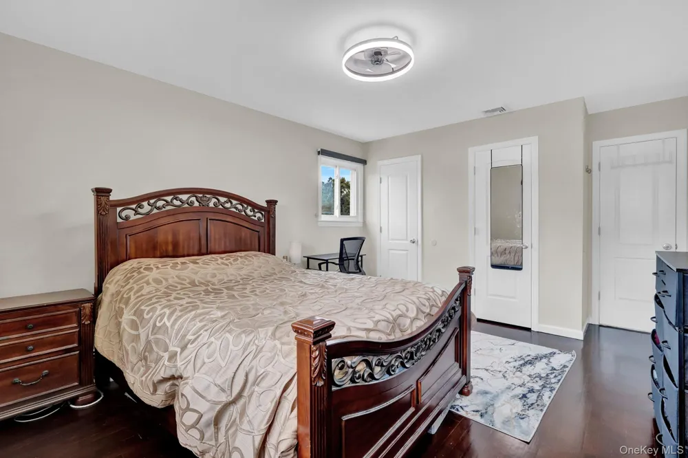 260 W 12th Street Deer Park, NY 11729