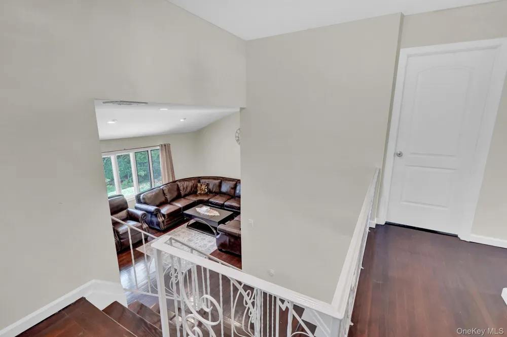 260 W 12th Street Deer Park, NY 11729