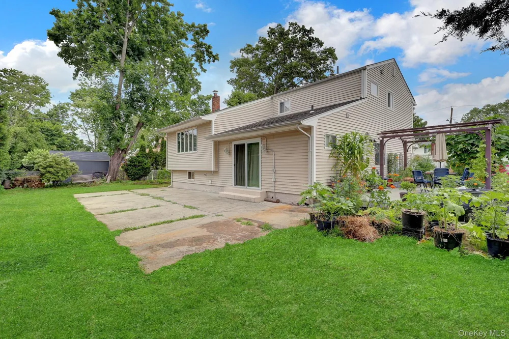260 W 12th Street Deer Park, NY 11729