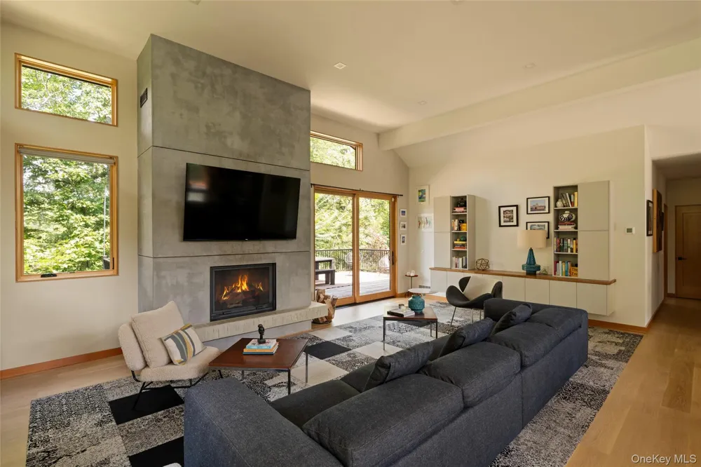 150 Round Top Road Germantown, NY 12526