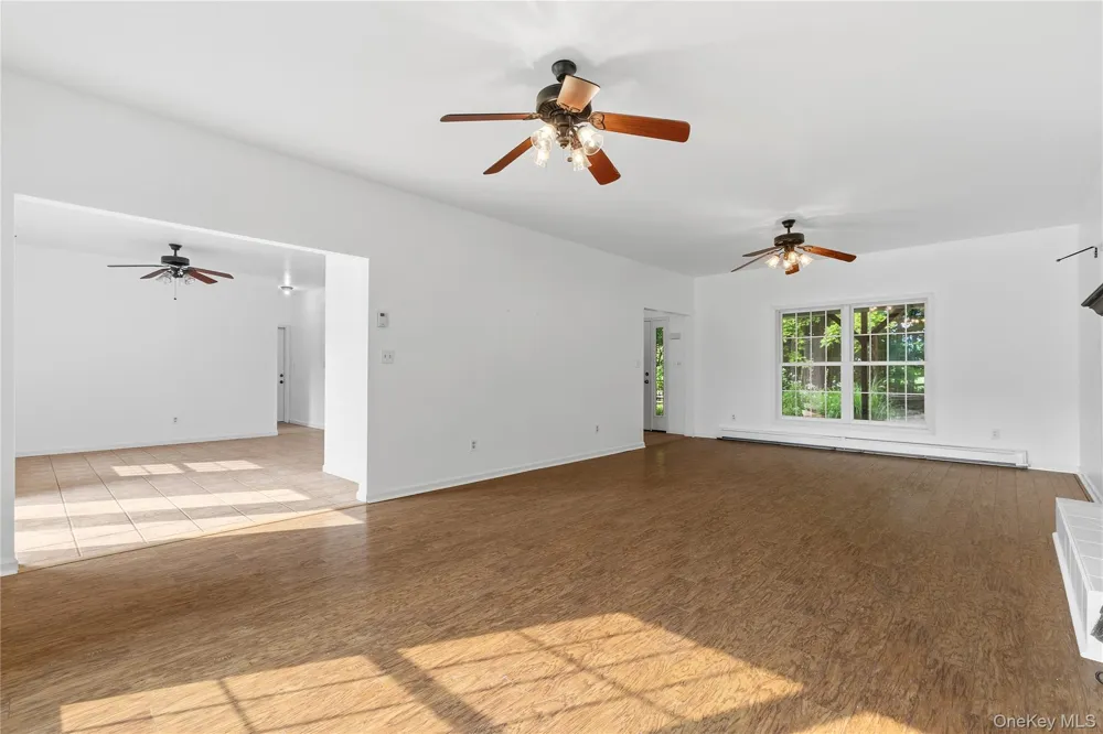 7 Van Keuren Avenue Pine Bush, NY 12566