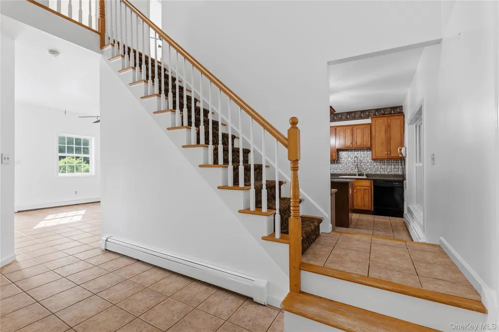 7 Van Keuren Avenue Pine Bush, NY 12566