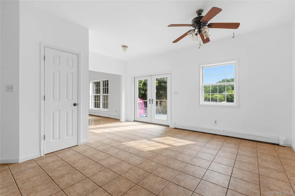 7 Van Keuren Avenue Pine Bush, NY 12566