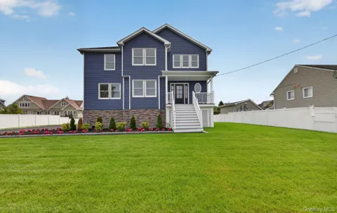 851 W Bay Drive