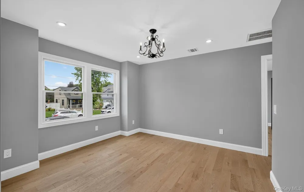 851 W Bay Drive West Islip, NY 11795