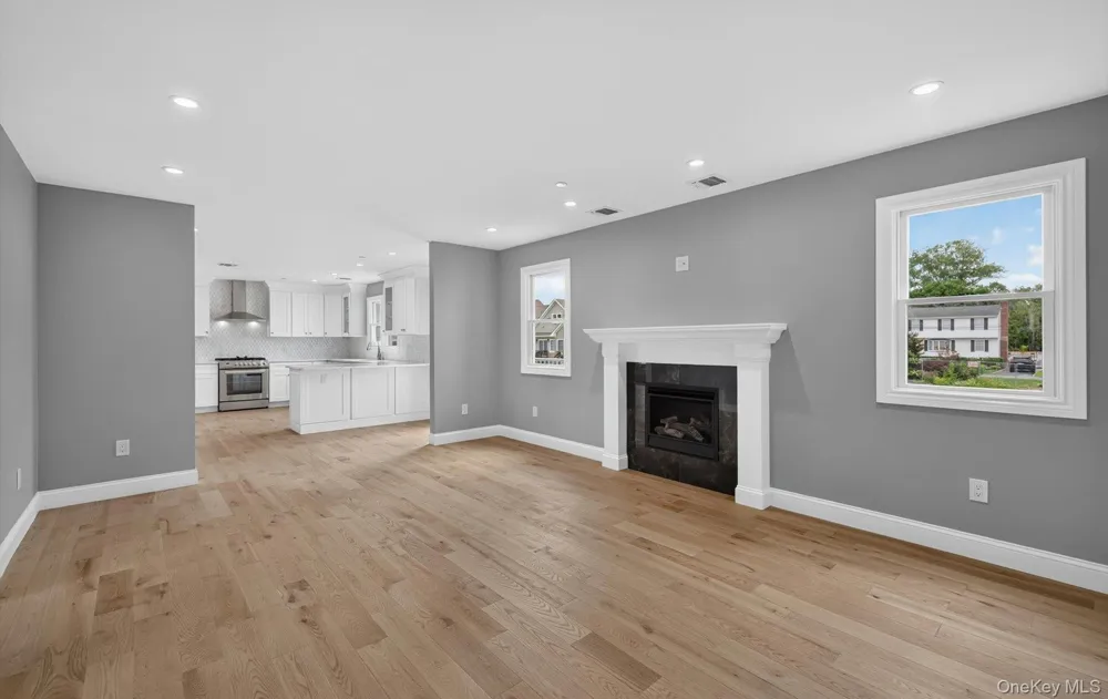 851 W Bay Drive West Islip, NY 11795