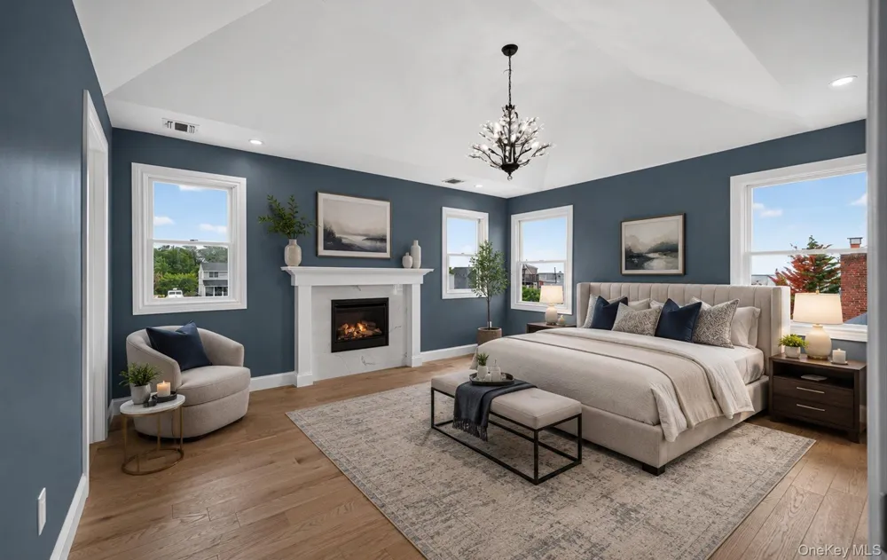 851 W Bay Drive West Islip, NY 11795