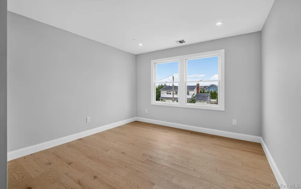 851 W Bay Drive West Islip, NY 11795