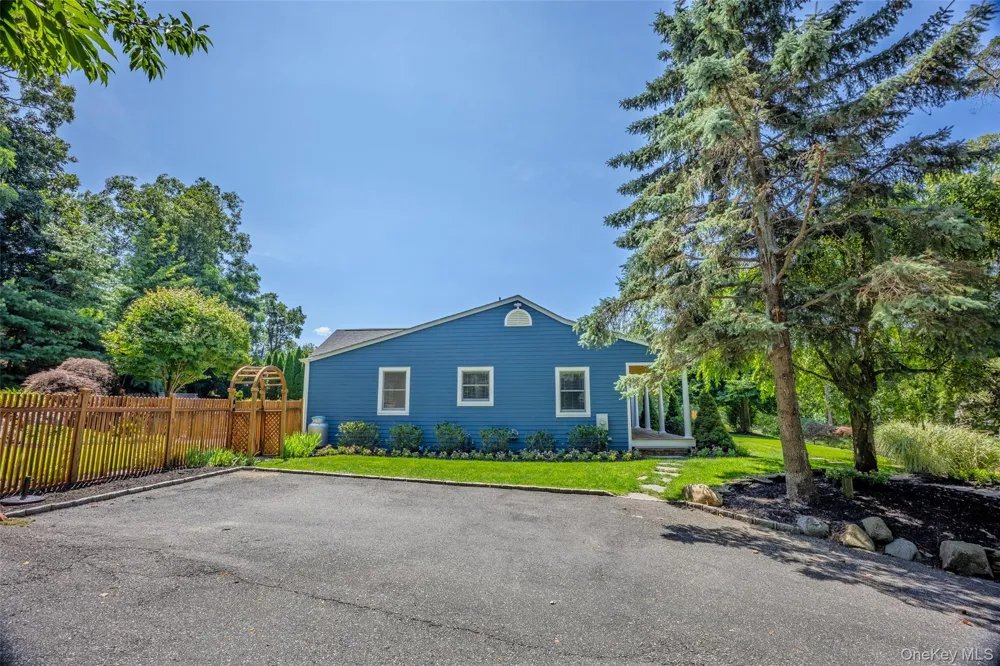 5 Soundview Drive Rocky Point, NY 11778