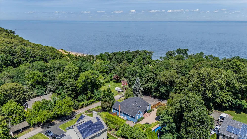 5 Soundview Drive Rocky Point, NY 11778