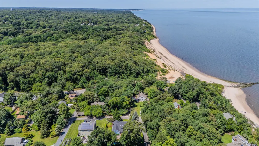5 Soundview Drive Rocky Point, NY 11778