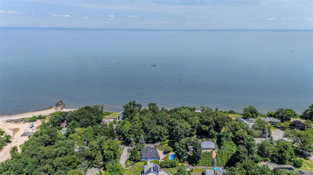 5 Soundview Drive Rocky Point, NY 11778