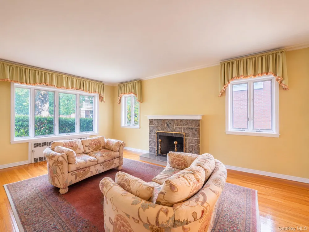 76-26 176th Street Fresh Meadows, NY 11366
