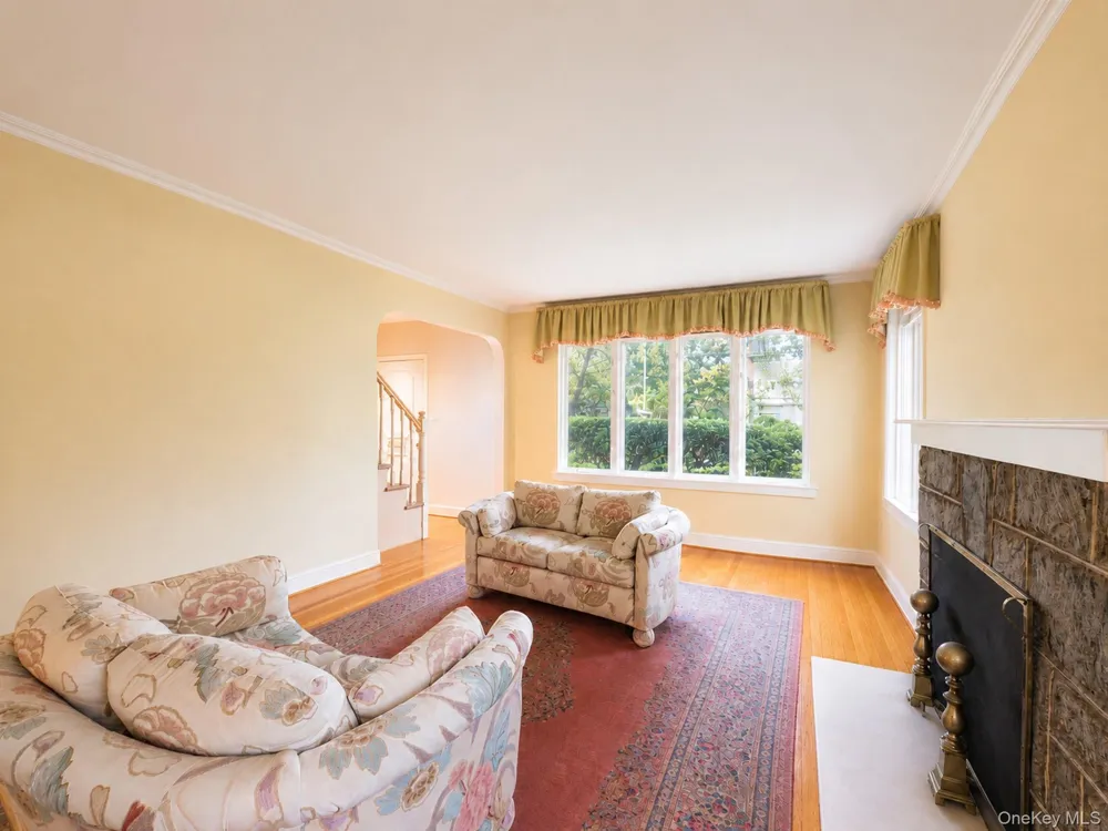 76-26 176th Street Fresh Meadows, NY 11366