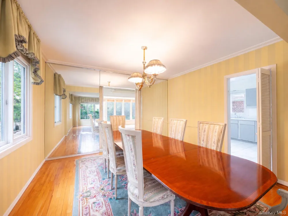 76-26 176th Street Fresh Meadows, NY 11366