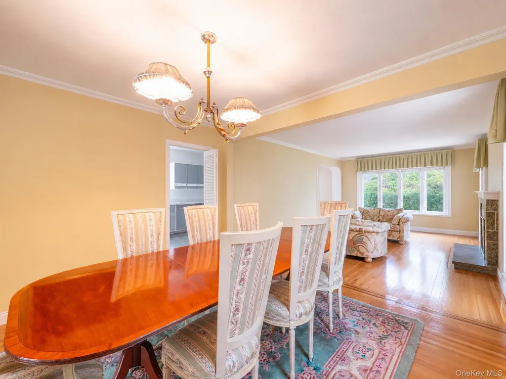 76-26 176th Street Fresh Meadows, NY 11366