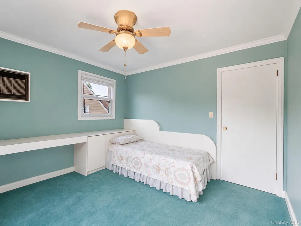 76-26 176th Street Fresh Meadows, NY 11366