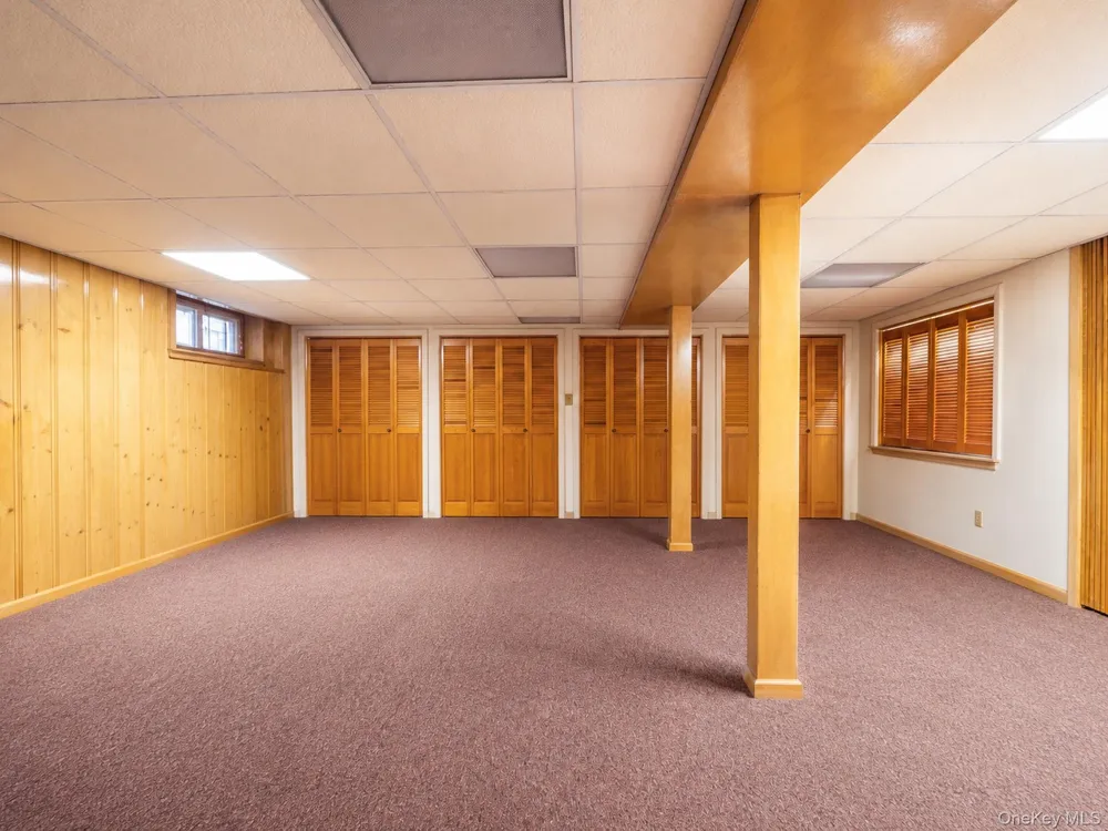 76-26 176th Street Fresh Meadows, NY 11366