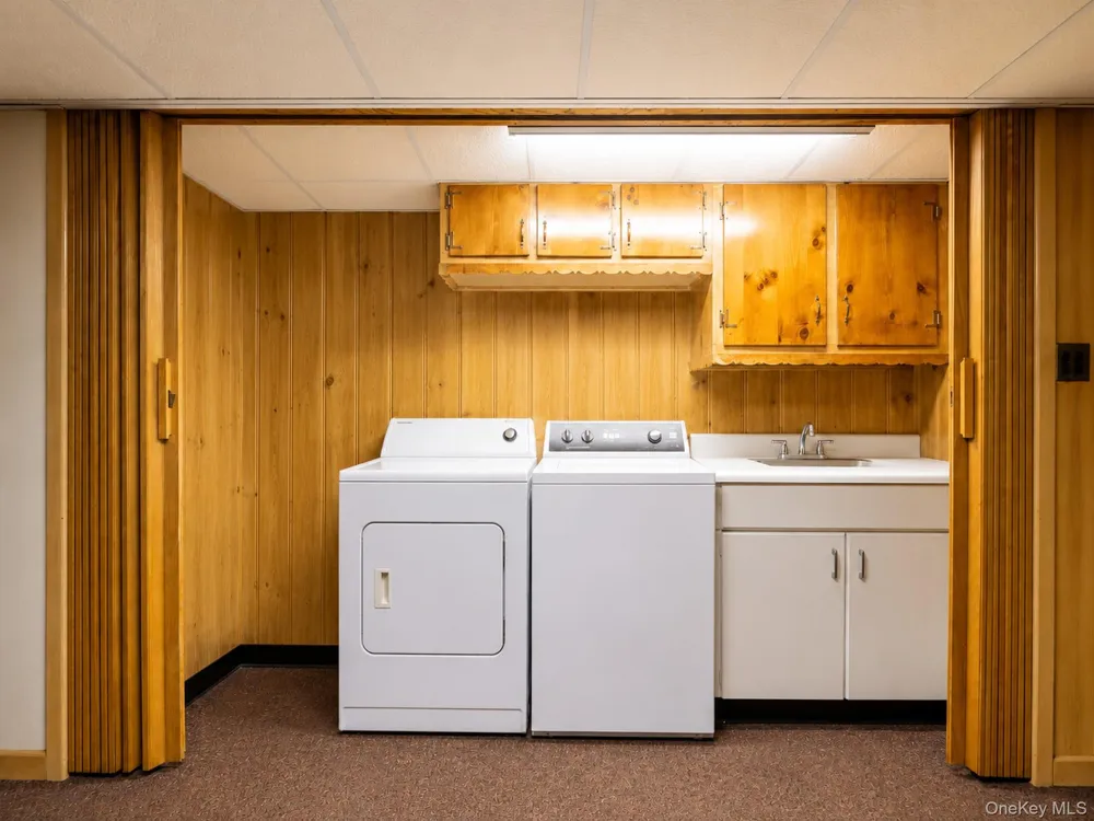 76-26 176th Street Fresh Meadows, NY 11366