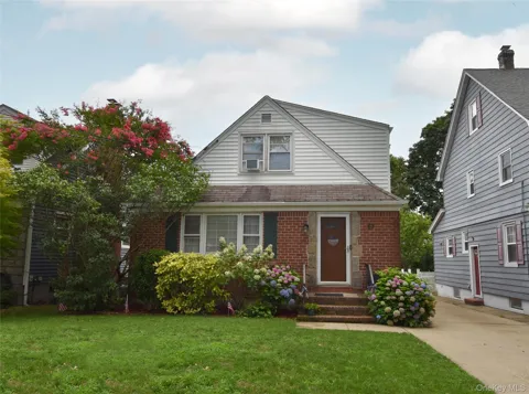 67 Iris Avenue