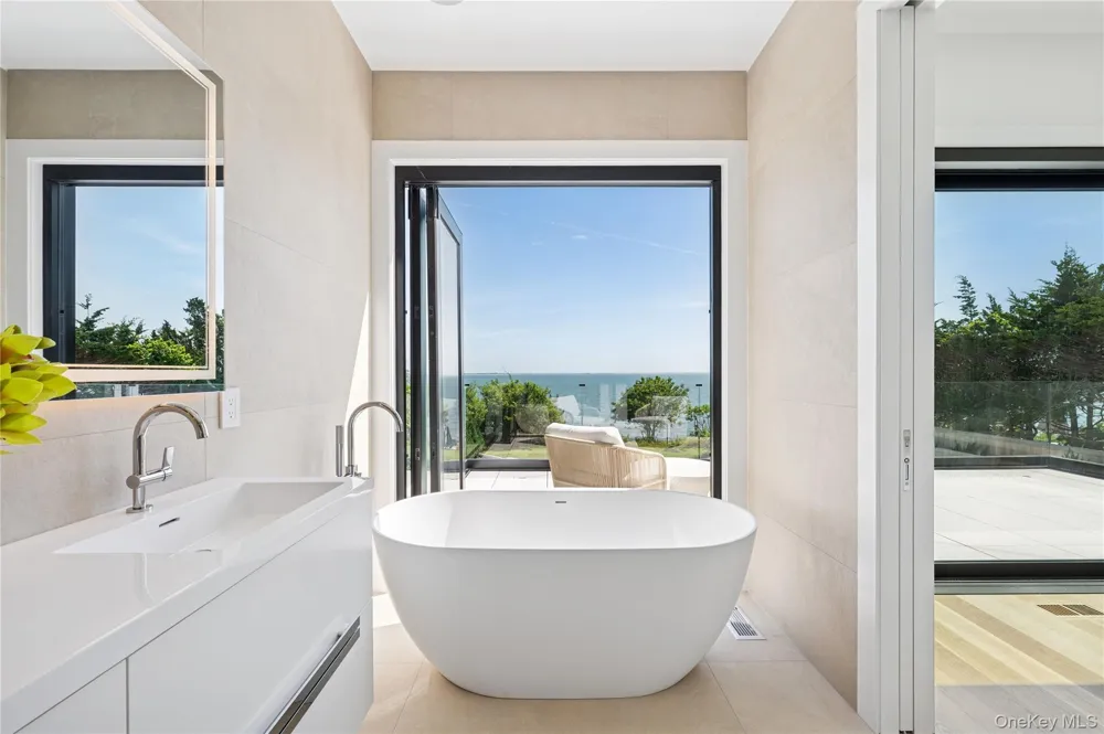 40 Oceanview Drive Southampton, NY 11968