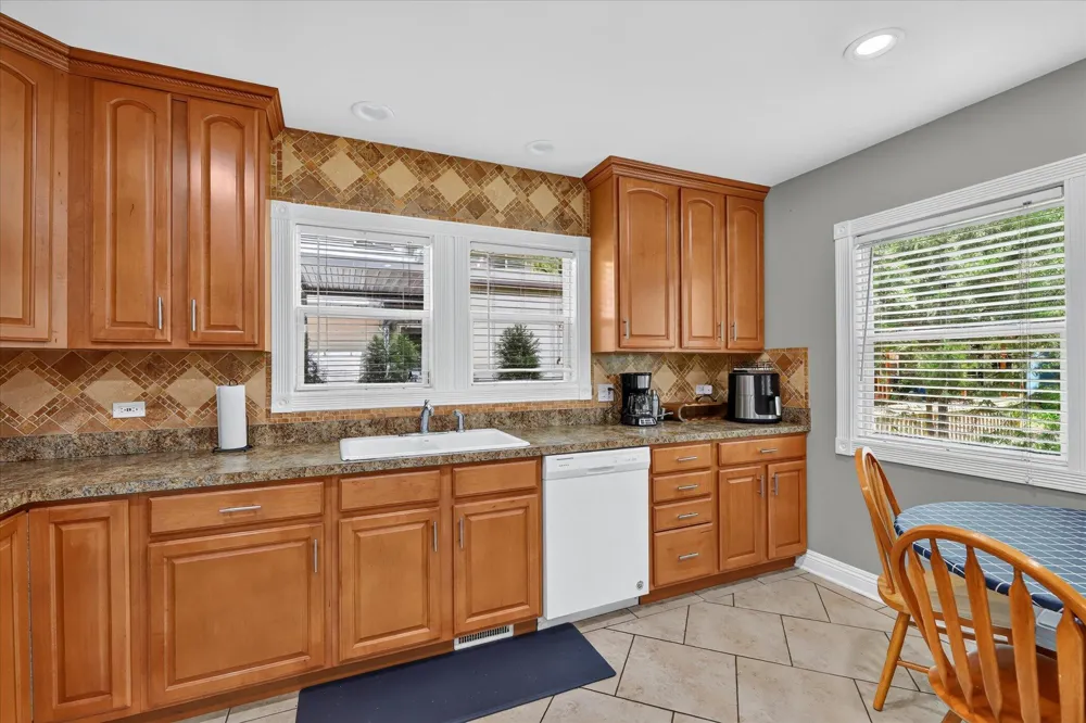 10268 51st Street Grand Junction, MI 49056