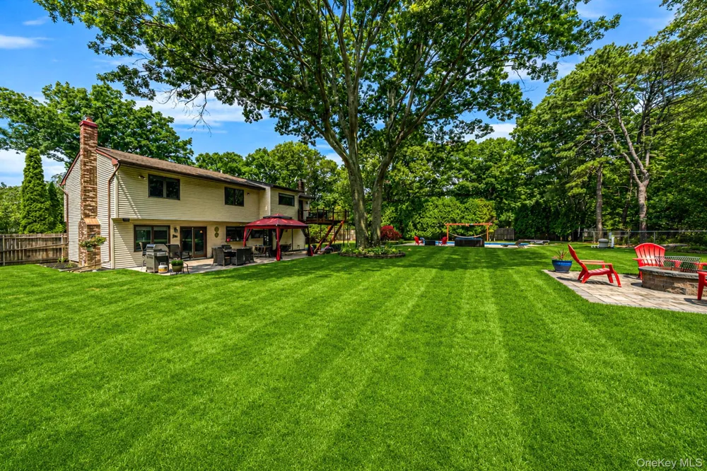 411 Robinson Avenue East Patchogue, NY 11772