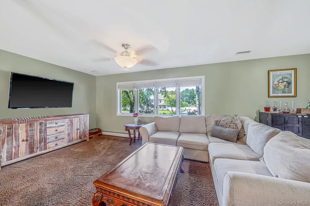 411 Robinson Avenue East Patchogue, NY 11772