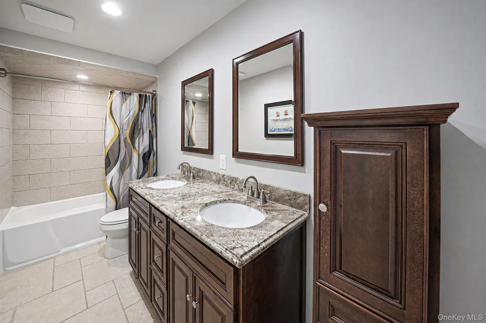 411 Robinson Avenue East Patchogue, NY 11772