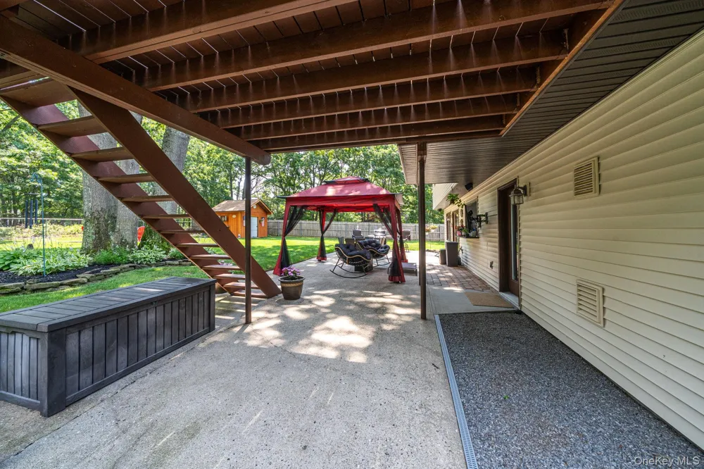 411 Robinson Avenue East Patchogue, NY 11772