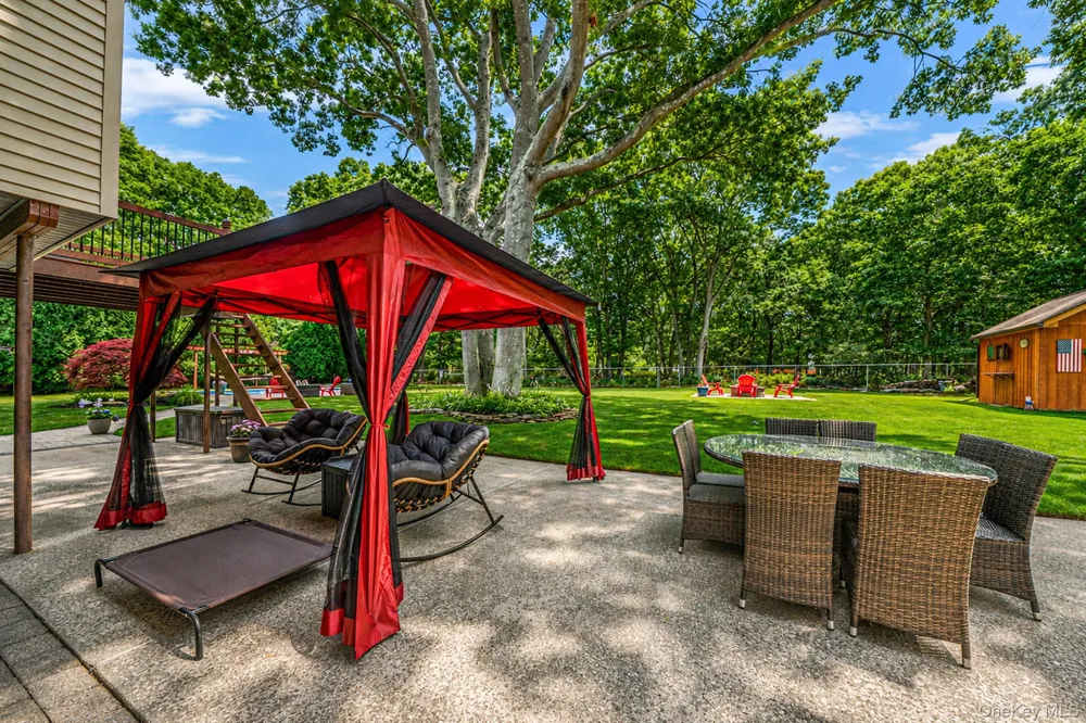 411 Robinson Avenue East Patchogue, NY 11772