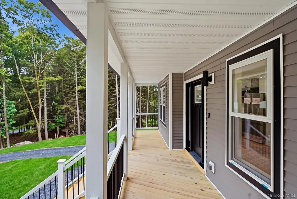 804 Peenpack Trail Sparrowbush, NY 12780