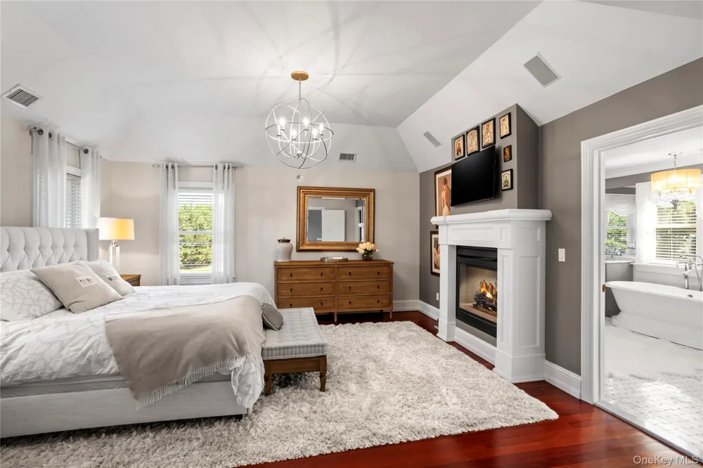 705 Gus Drive East Marion, NY 11939