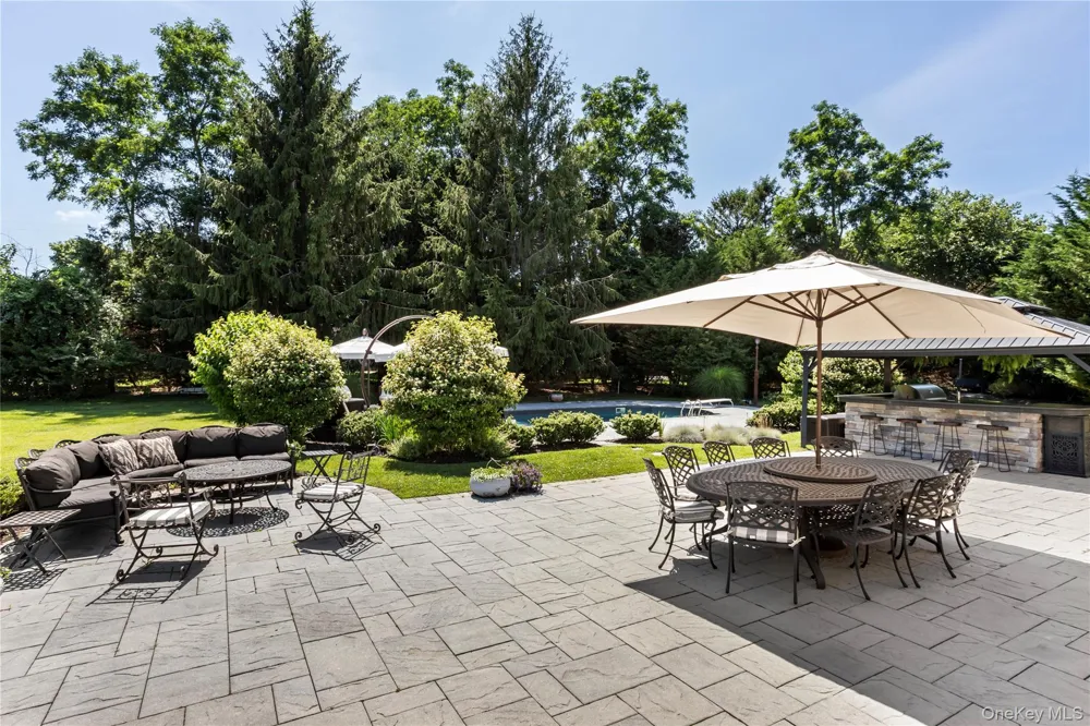 705 Gus Drive East Marion, NY 11939