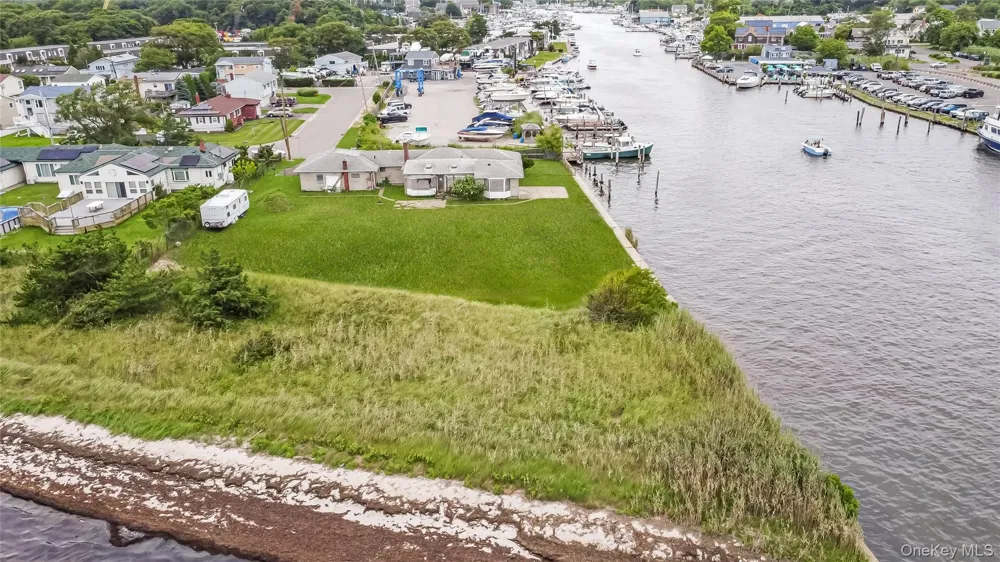 84 Sunset Lane Patchogue, NY 11772