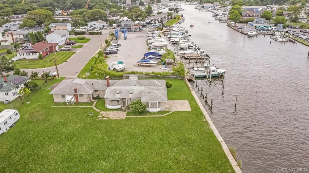 84 Sunset Lane Patchogue, NY 11772